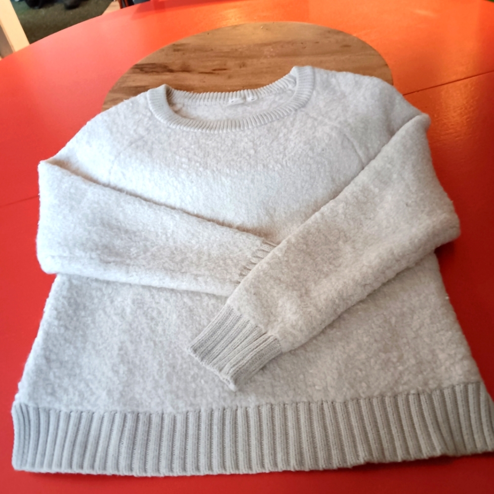 Cozy off white sweater